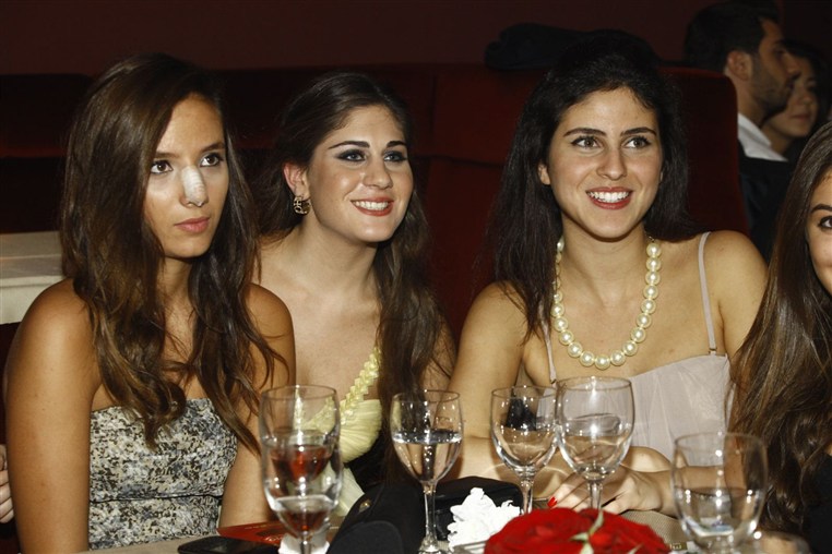 Bal des Debutantes 2012 